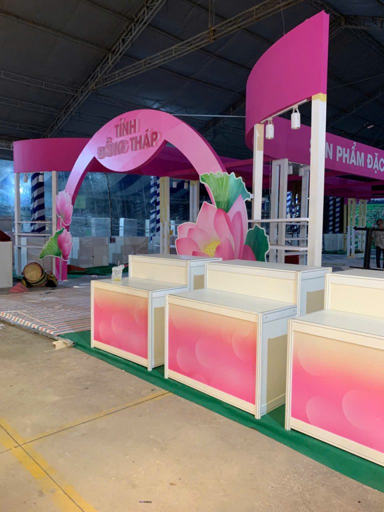 Booth quảng bá sản phẩm hoàn thiện cho doanh nghiệp